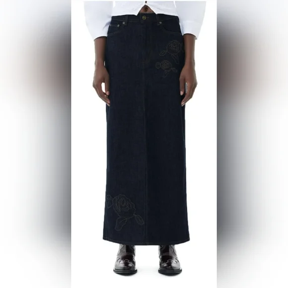 BESTGIRL - Medium Black Denim Maxi Skirt with Beige Rose Embroidery - Picture 1 of 9